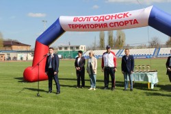 Сергей Ладанов принял участие в открытии легкоатлетической эстафеты