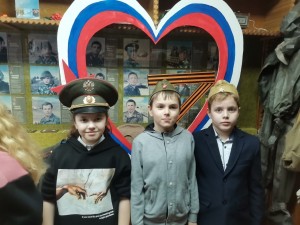 Патриотическое мероприятие состоялось для юных жителей округа №14 в клубе ветеранов 
