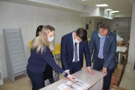 Депутаты-единороссы провели мониторинг ремонта городских библиотек