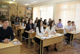 Людмила Ткаченко провела урок парламентаризма в школе №13