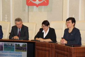 Людмила Ткаченко побывала на встрече с одаренной молодежью