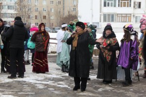 Пятьсот блинов, десятки конкурсов и одно на всех хорошее настроение – как в округе №18 провожали Масленицу