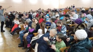 Новогодний спектакль в 16 округе прошел на «Ура!»
