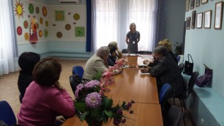 Специалисты центра занятости встречаются с жителями в микрорайонах