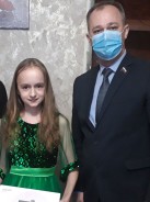 Депутат Государственной Думы Виктор Дерябкин присоединился к акции «Елка желаний»