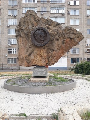  3 округ. Скверу "Советско-болгарской дружбы" - 40 лет.