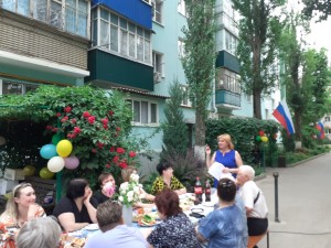 Весело и душевно в округе № 4 отметили День соседей