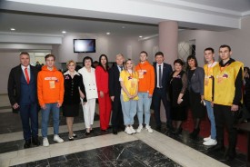 «Героям посвящается»: в ДК «Октябрь» состоялся благотворительный концерт