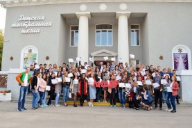 Председатель Волгодонской городской Думы – глава города Волгодонска Людмила Ткаченко встретилась с молодыми лидерами