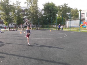 Депутат округа № 4 Волгодонска Георгий Ковалевский провел праздник для юных жителей