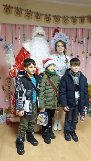 3 округ. "Скоро, скоро Новый год!"