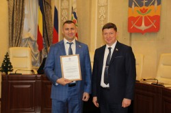 Волгодонских депутатов поблагодарили за помощь мобилизованным и их семьям