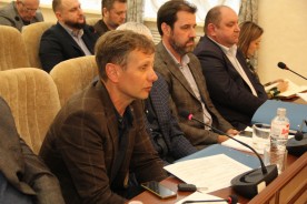 Депутаты оценили работу главы Администрации Виктора Мельникова как эффективную