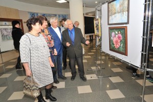 ОКРУГ №5. Фотоклуб на отчётной выставке «Вернисаж»