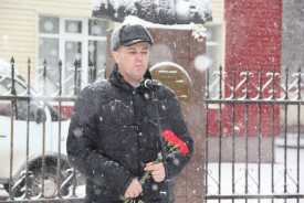 Волгодонцы вспоминали 66-ю годовщину со Дня рождения Героя России Михаила Ревенко