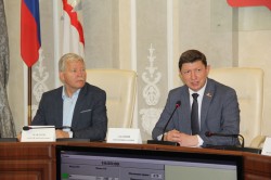 Парламентский час с прокурором и поправки в городской бюджет: на майском заседании Думы депутаты приняли ряд необходимых решений