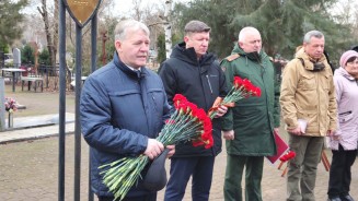 Волгодонцы вспоминают годовщину конттеррористической операции на территории Чеченской республики