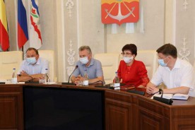 «Депутатский треугольник» рассмотрел вопросы благоустройства городской набережной