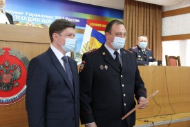 Сергей Ладанов поздравил сотрудников полиции с профессиональным праздником