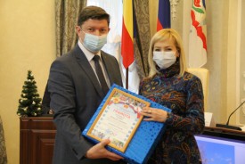 Итоговая Дума уходящего года: депутаты приняли отставку Виктора Мельникова и утвердили городской бюджет на 2022 год