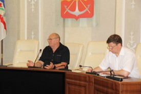 Комиссия по строительству: у одних темпы радуют, у других пока расстраивают