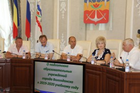 Депутаты обеспокоены кадровым резервом педагогов в волгодонских школах 
