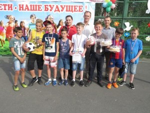 Мы встречаем праздник лета