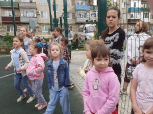 Депутат округа № 4 Волгодонска Георгий Ковалевский провел праздник для юных жителей