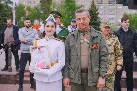 Школьники и студенты Волгодонска продемонстрировали строевые навыки