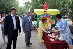 Волгодонск отметил День России – народными гуляниями и  творческим фестивалем народов юга России