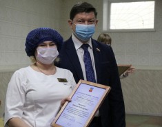 Сергей Ладанов поздравил онкологов с профессиональным праздником