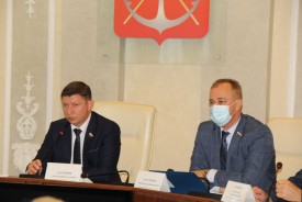 На сентябрьском заседании Думы были приняты поправки в бюджет и новые правила проведения публичных слушаний