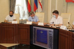 О правопорядке в округах: депутаты заслушали отчет полиции за первое полугодие