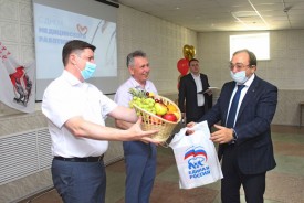 Медики Волгодонска принимают поздравления