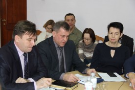 На комиссии по ЖКХ депутаты вновь подняли вопрос о дорогах