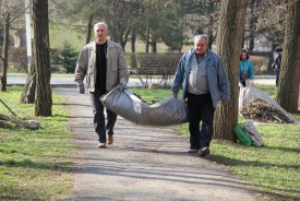 Аппарат Волгодонской Думы принял участие в городском субботнике