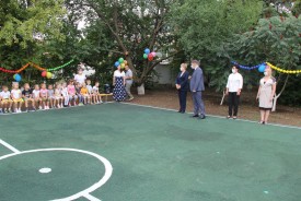 В детском саду «Одуванчик» открыли новую спортивную площадку