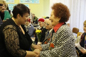 В школе №13 состоялось торжественное вручение медалей ветеранам 