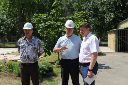 В детском саду «Золотой ключик» завершаются работы по замене труб и благоустройству
