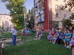 Депутат Думы Волгодонска Георгий Ковалевский обсудил с избирателями планы на будущее