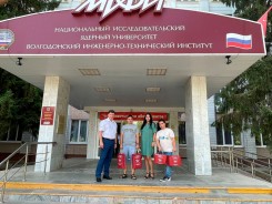 1000 книг для детей Донбасса