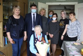 Сергей Ладанов поздравил ветерана с 100-летним юбилеем