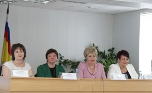 Людмила Ткаченко поздравила медицинских сестёр Волгодонска с профессиональным праздником