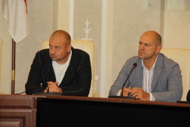 О парковках, капитальном ремонте школьных стадионов и физической подготовке учеников говорили на социальной комиссии