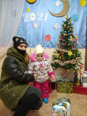  Округ №5  выдача подарков.   