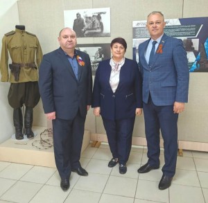 3 округ. Выставка "Легенды Саур-Могилы".