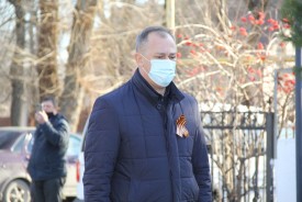 День неизвестного солдата: волгодонцы возложили цветы к братским могилам