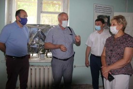 Сергей Ладанов и депутаты-единороссы провели мониторинг филиала поликлиники № 3