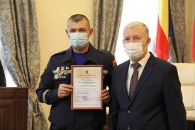 Игорь Батлуков поздравил волгодонских спасателей