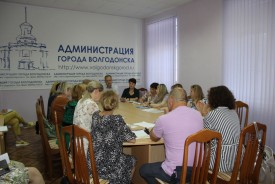 Возрождение традиций: в избирательных округах будут чествовать супругов-юбиляров семейной жизни